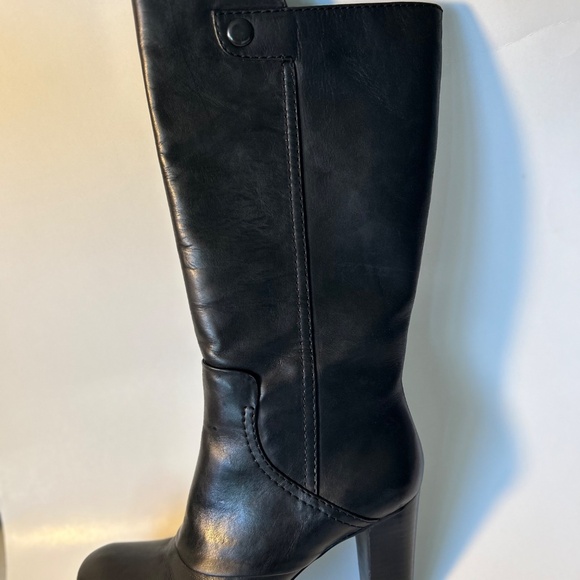 black heeled leather boots - Picture 4 of 12